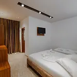 Meta Hotel Ksamil