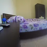 Meta Ksamil