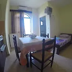 Meta Ksamil