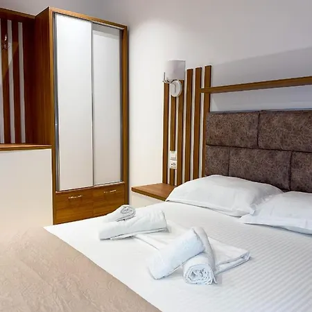 Meta Hotel Ksamil