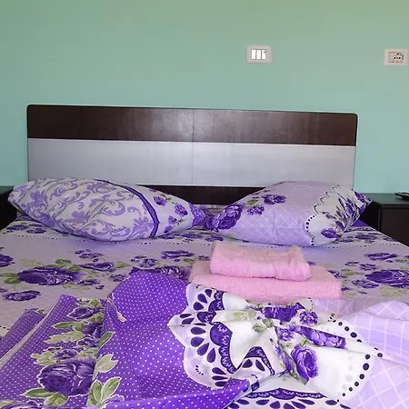 Meta Hotel