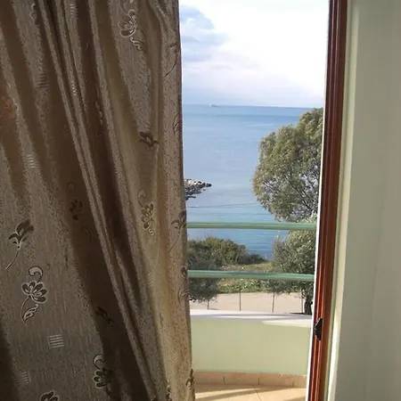 Meta Hotel