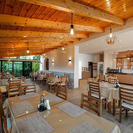 Meta Hotel Ksamil