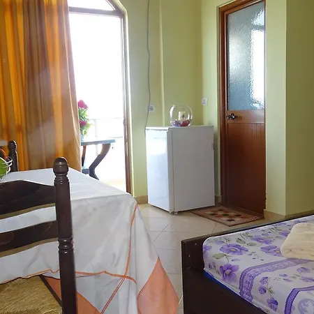 Meta Hotel Ksamil