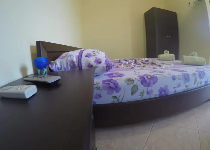 Meta Ksamil